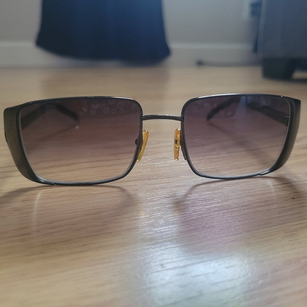 GUCCI vintage gray sunglasses - Picture 2 of 8